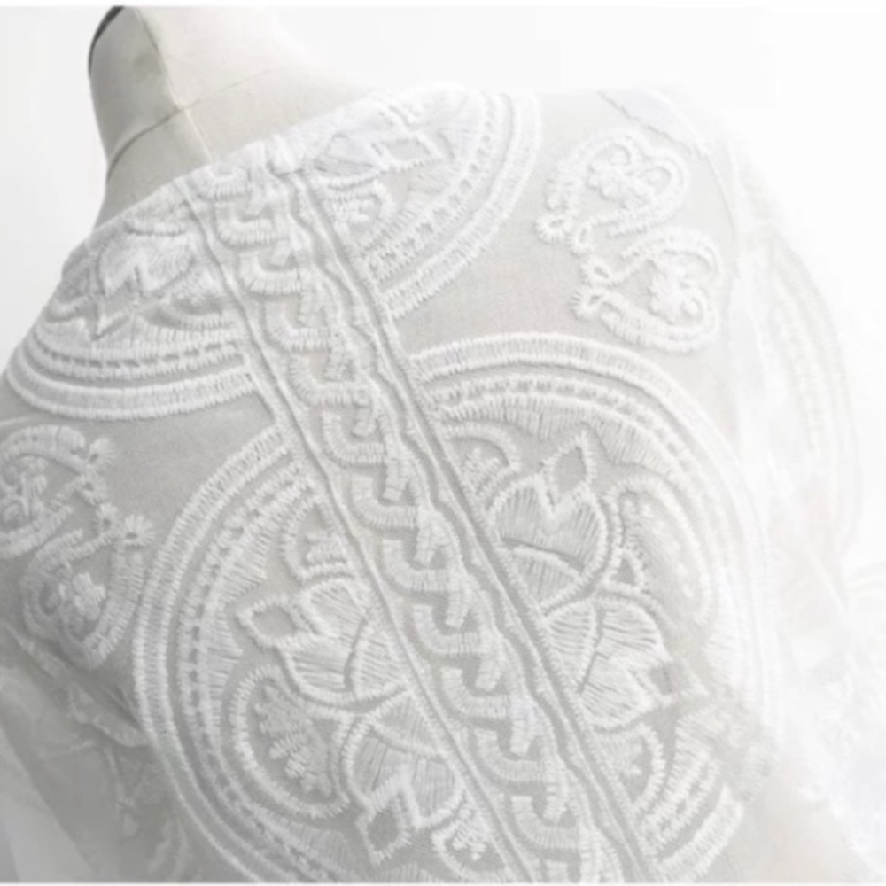 SOLD OUT White Bohemian Scalloped Embriodered Duster Kimono - Picture 7 of 8